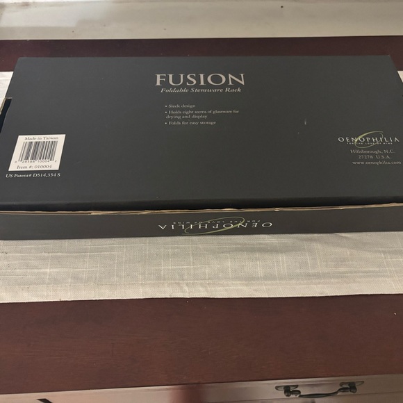 NWT Fusion Foldable Stemware Rack - Picture 3 of 3